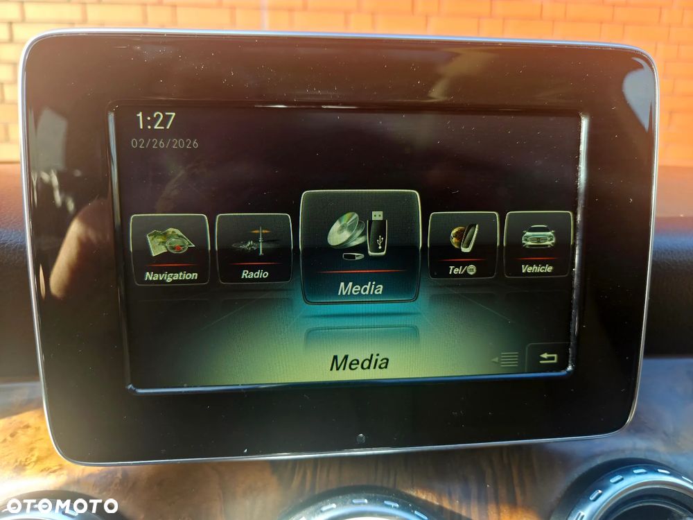 Mercedes-Benz GLA 250 4Matic 7G-DCT AMG Line - 16