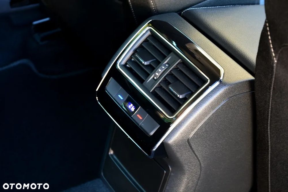 Skoda Superb 2.0 TDI DSG Style - 15