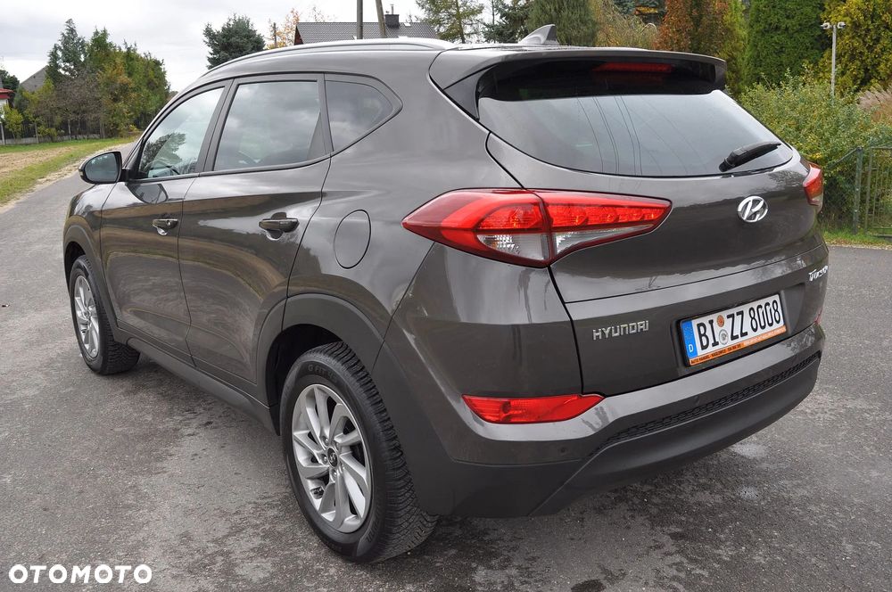 Hyundai Tucson 1.6 GDI BlueDrive Design 2WD - 16