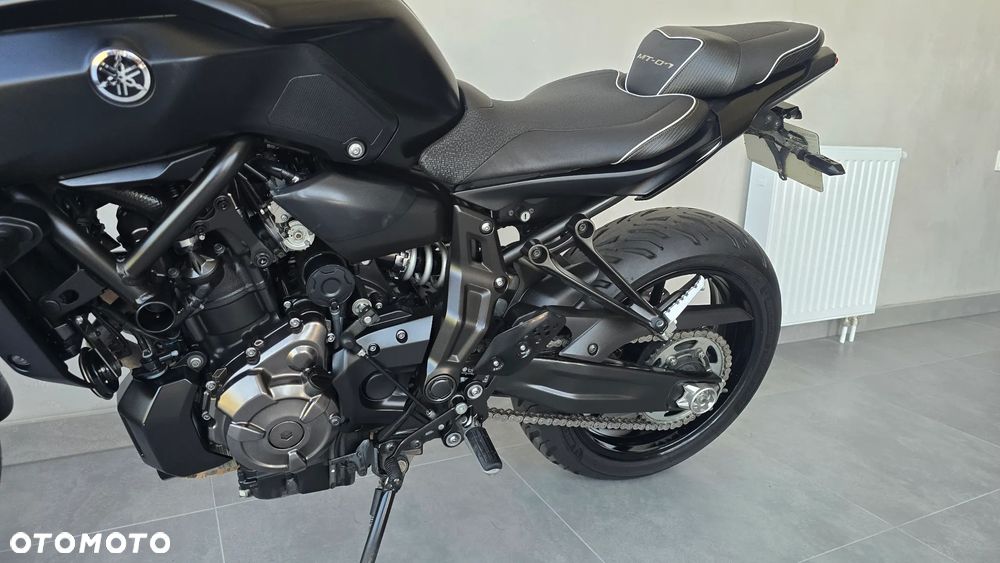 Yamaha MT - 17