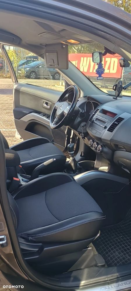 Mitsubishi Outlander 2.2 DI-D ClearTec 2WD 35 Jahre - 15