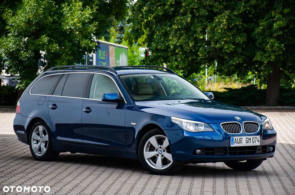 BMW Seria 5 530xi Touring - 4