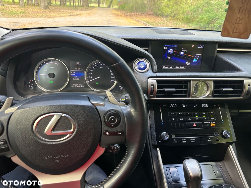Lexus IS 300h Business - 6