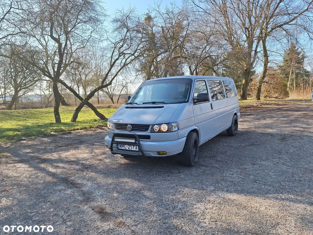 Volkswagen Transporter - 1