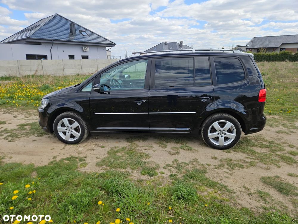 Volkswagen Touran 2.0 TDI DPF BlueMotion Technology Highline - 6