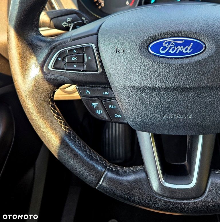 Ford Kuga 2.0 TDCi 4x4 Business Edition - 17
