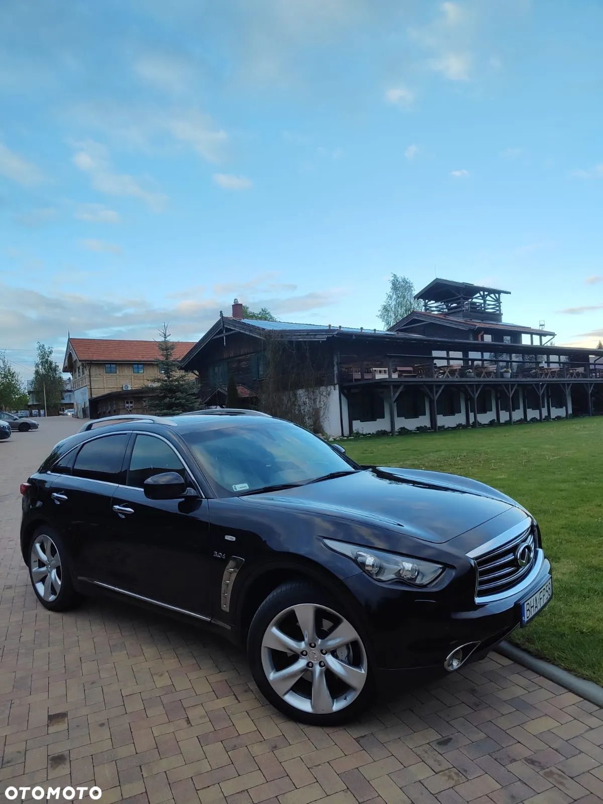 Infiniti QX70 3.0d S - 1