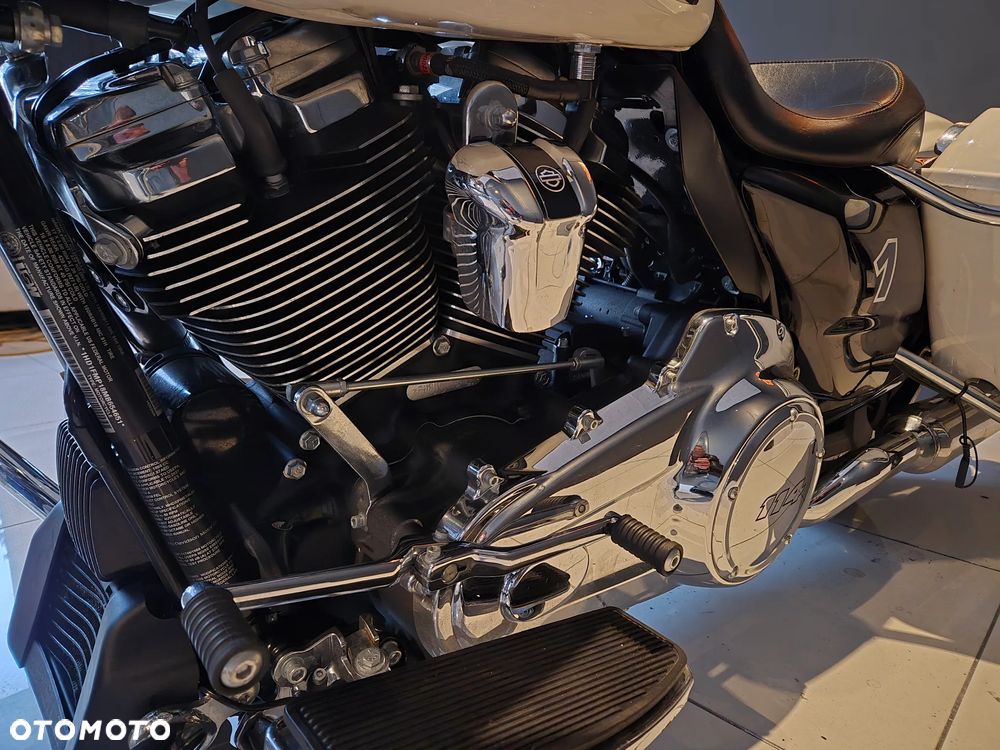 Harley-Davidson Touring Street Glide - 7