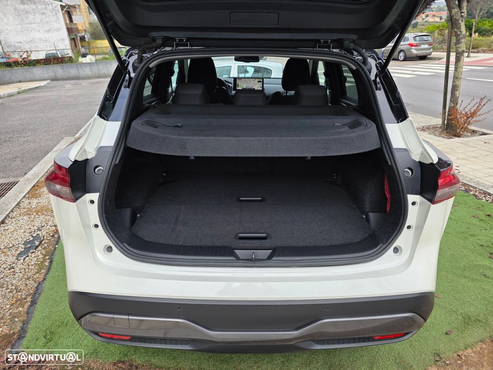 Nissan Qashqai 1.3 DIG-T N-Connecta - 27