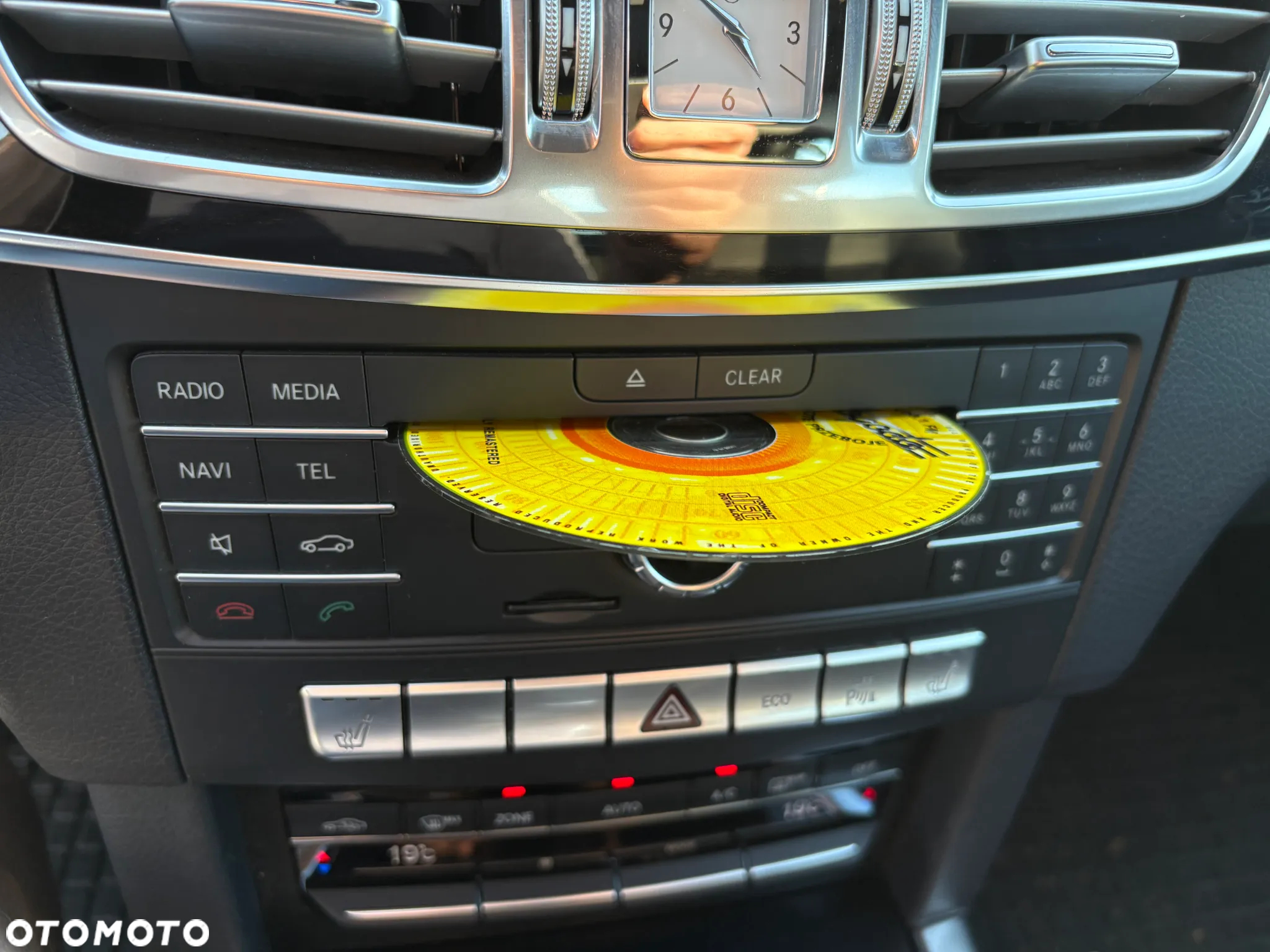 Mercedes-Benz Klasa E 220 BlueTEC 4-Matic Avantgarde - 27