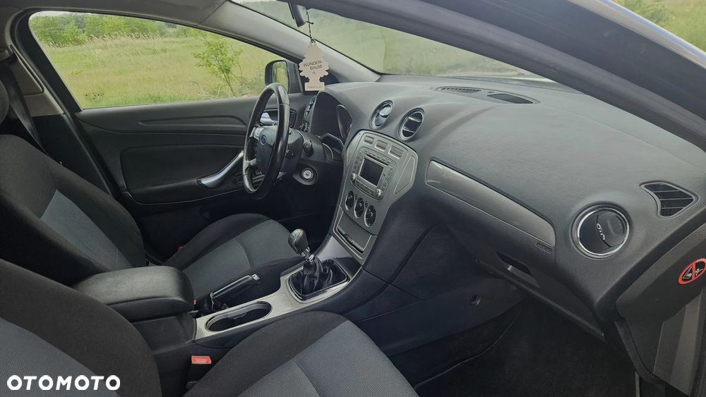 Ford Mondeo 2.0 TDCi Black Magic - 8