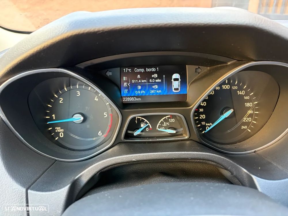 Ford Focus SW 1.5 TDCi Titanium - 36