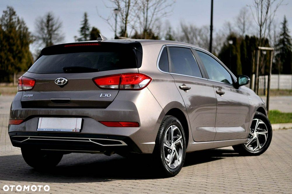 Hyundai i30 1.5 T-GDI 48V-Hybrid Advantage - 39