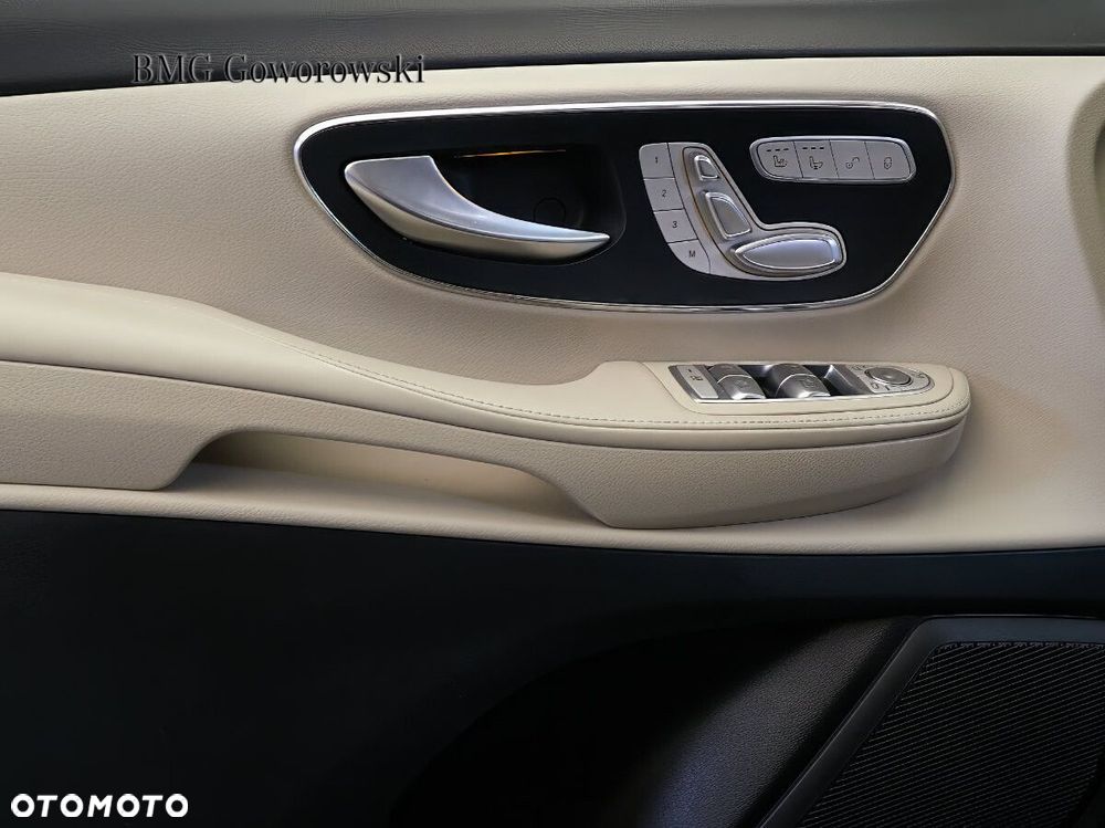 Mercedes-Benz Klasa V - 6