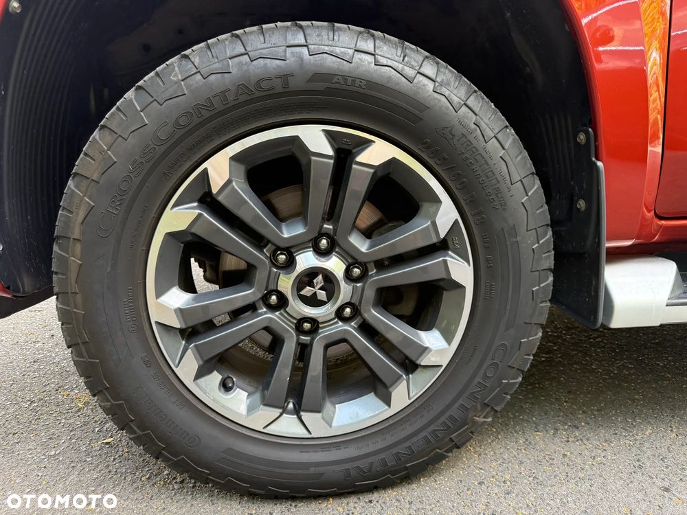 Mitsubishi L200 2.2 d DC Instyle Plus - 26