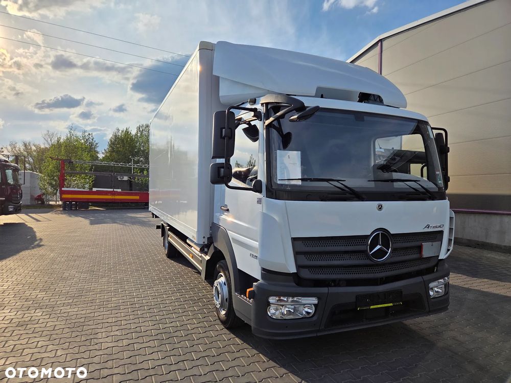 Mercedes-Benz Atego 821 - 12