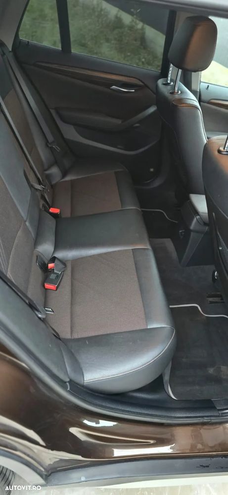 BMW X1 xDrive18d - 22