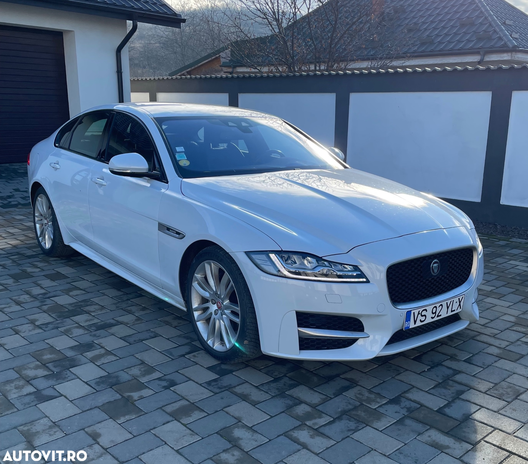 Jaguar XF 20d Aut. R-Sport - 2