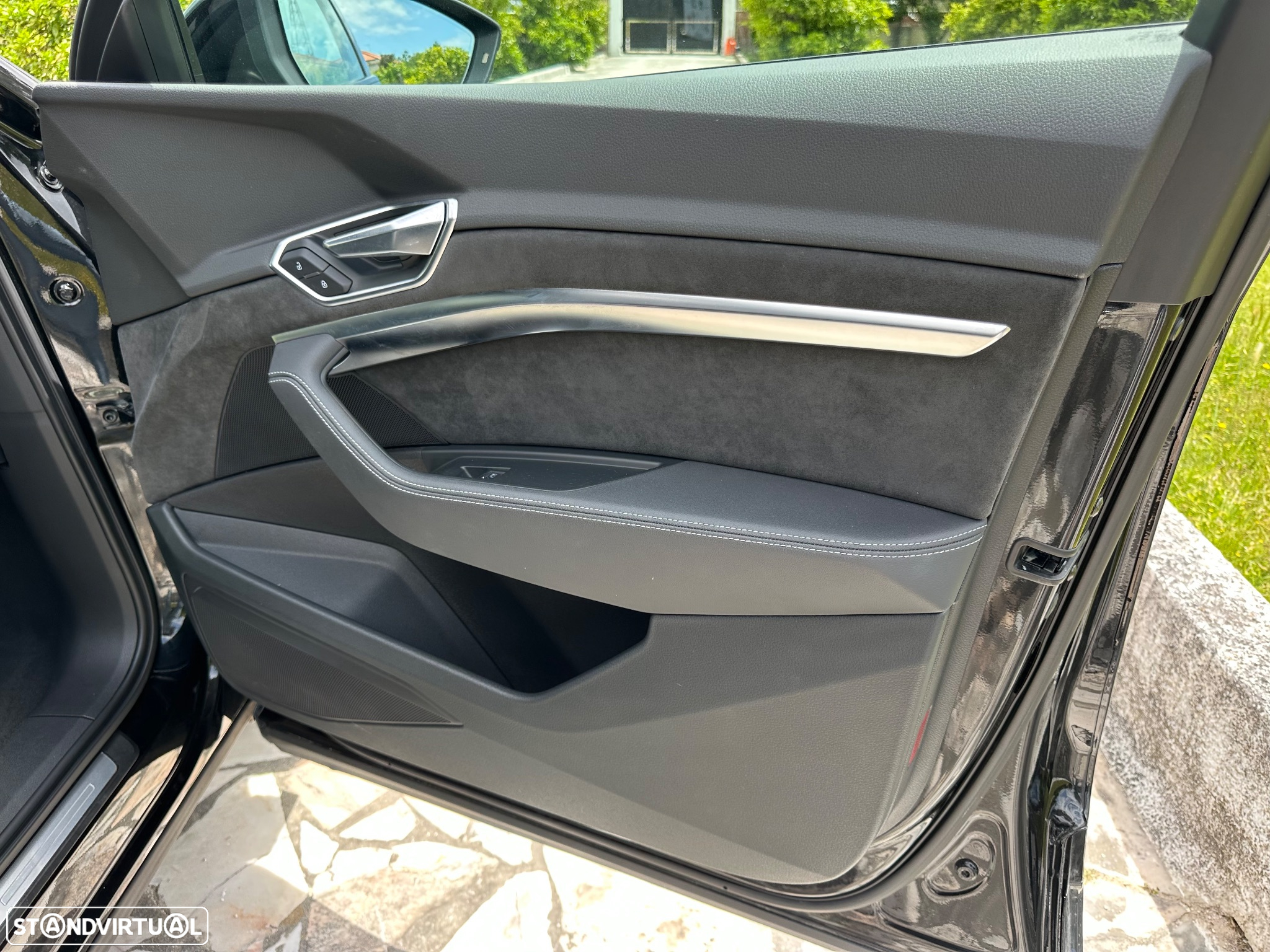 Audi e-tron 55 quattro S line - 28