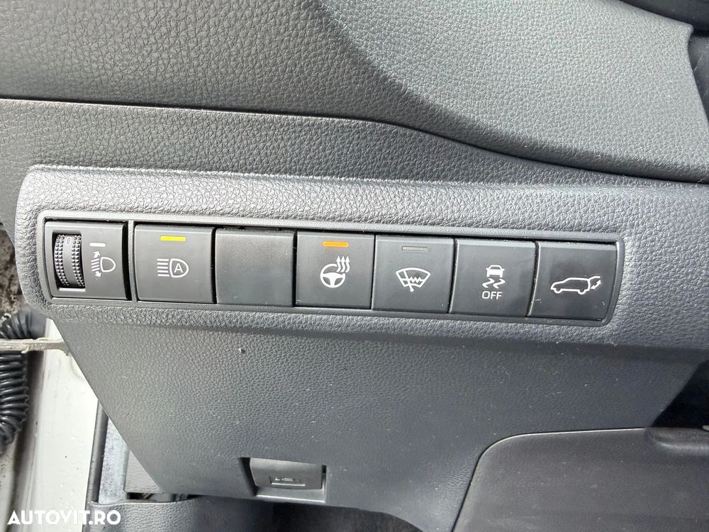 Toyota Corolla 1.8 Hybrid Touring Sports Club - 17