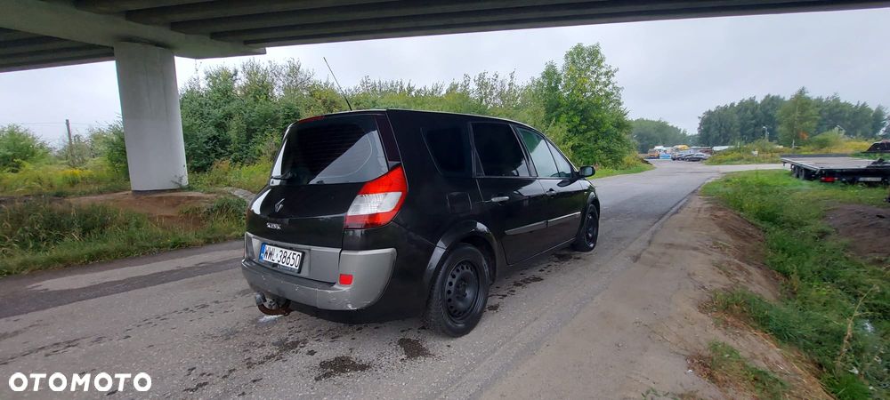 Renault Scenic 1.9 dCi Exception - 10