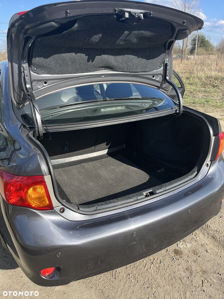 Toyota Corolla 1.6 VVT-i Luna - 13