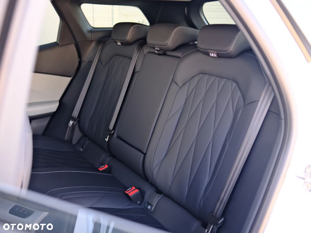 Ford Explorer 79kWh Premium RWD - 18