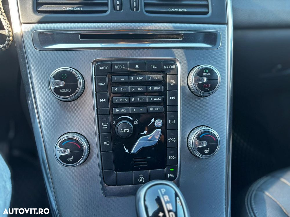 Volvo XC 60 D4 Inscription - 8