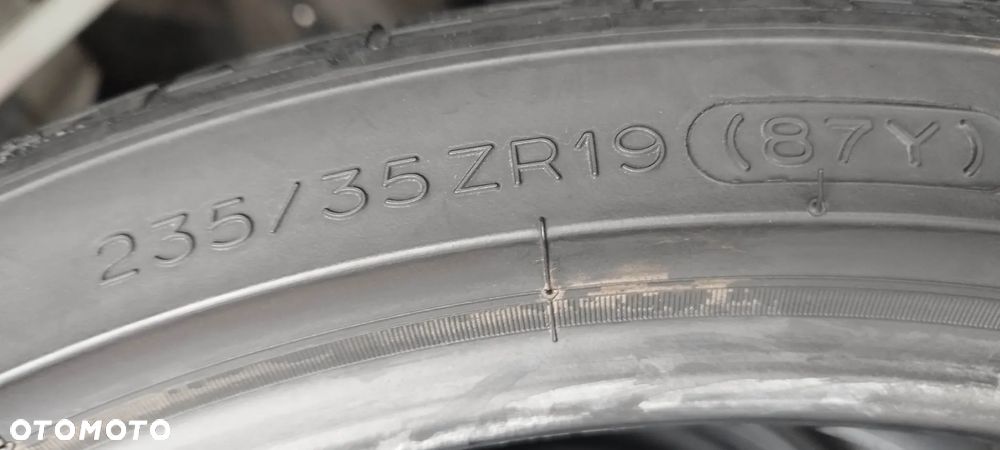 235/35/19 pirelli pzero tm - 9