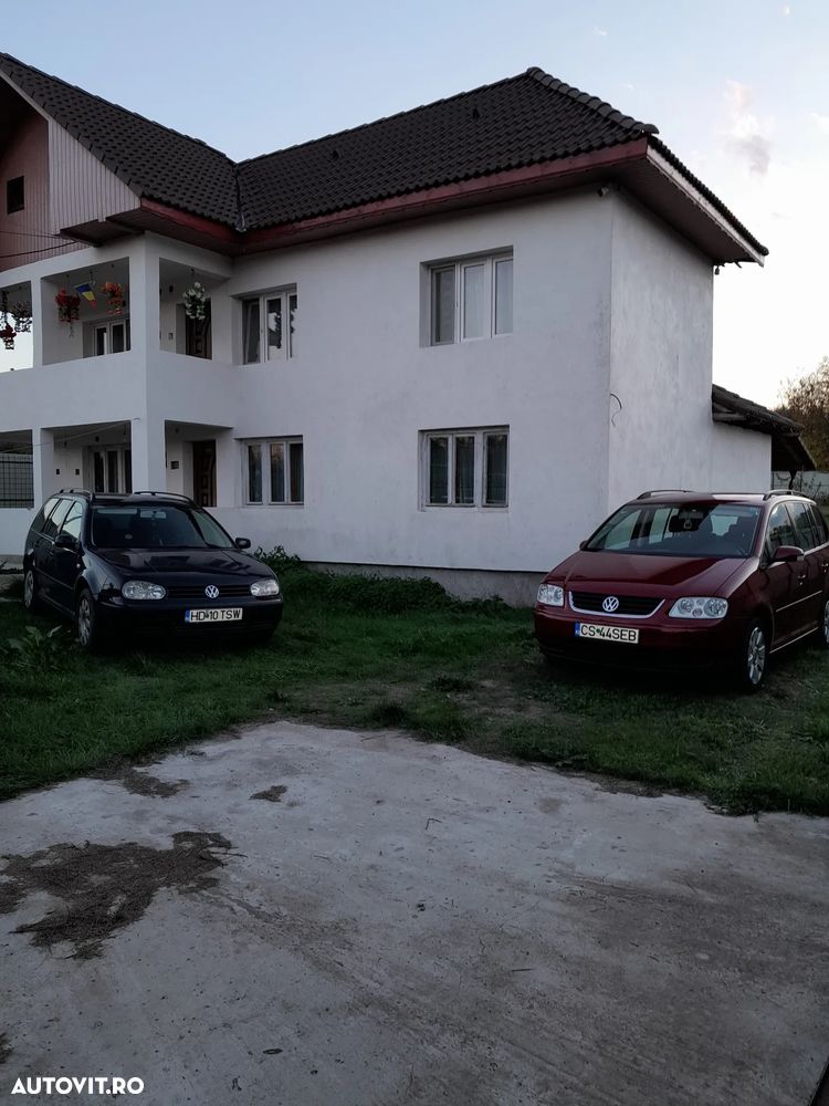 Volkswagen Golf - 12