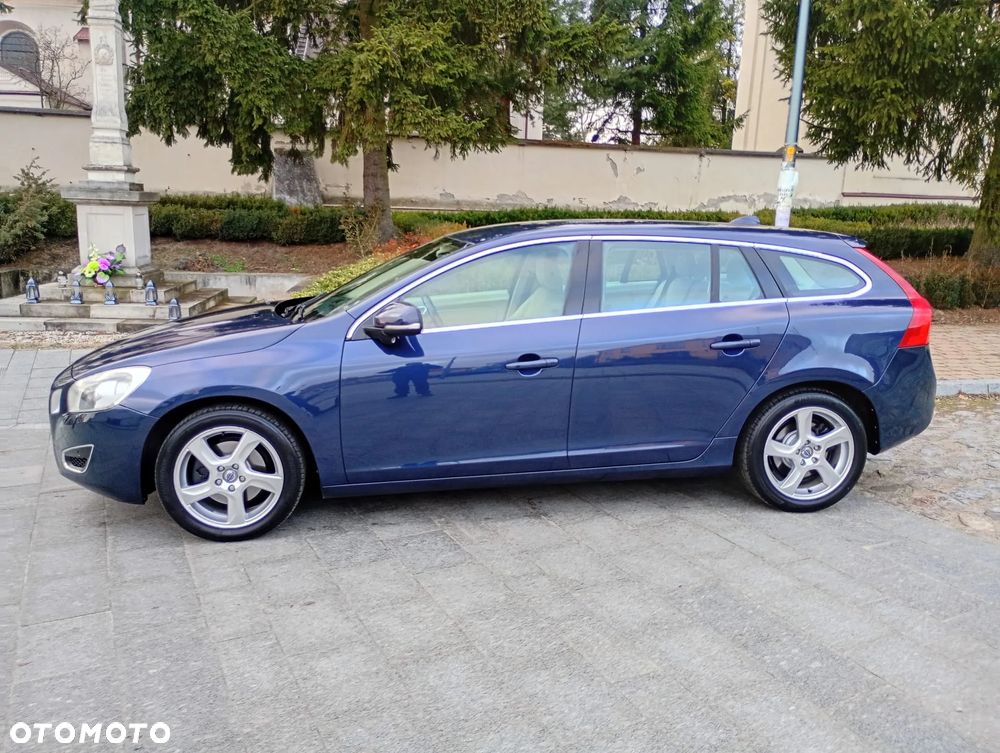 Volvo V60 T4 Edition - 8