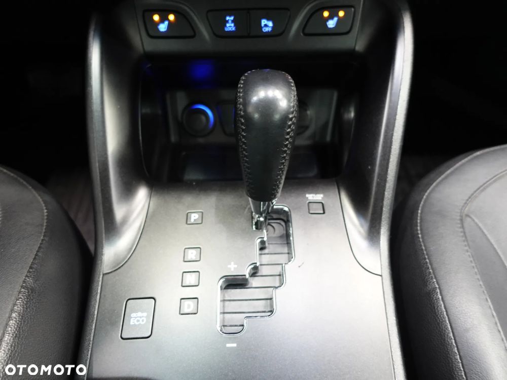 Hyundai ix35 2.0 CRDi 4WD Automatik Premium - 38