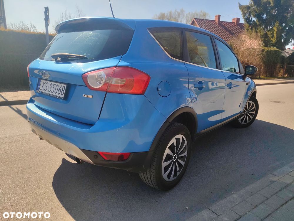 Ford Kuga 2.0 TDCi 4x4 Trend - 4