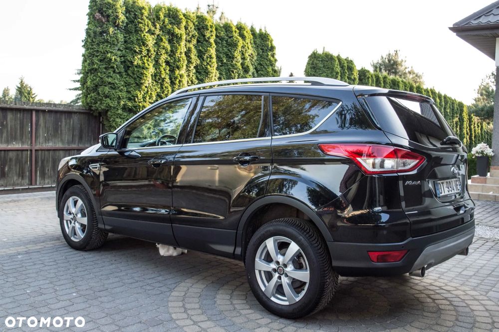 Ford Kuga 2.0 TDCi 2x4 Titanium - 6