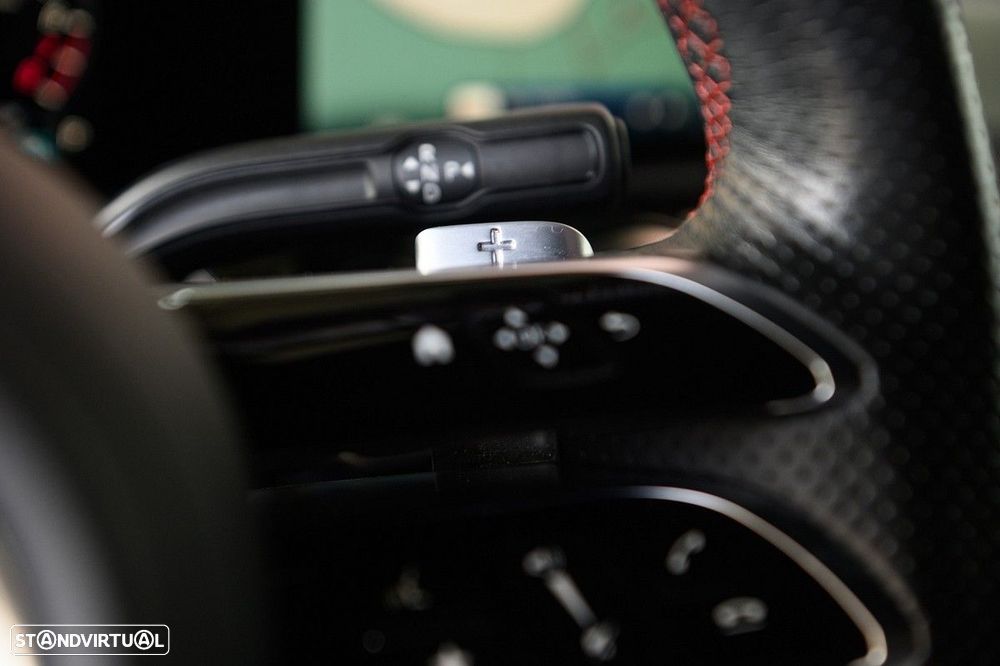 Mercedes-Benz A 250 e AMG Line - 42