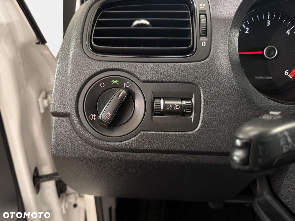 Volkswagen Polo - 22