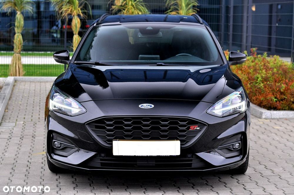 Ford Focus 1.5 EcoBlue Start-Stopp-System ST-LINE DESIGN - 15
