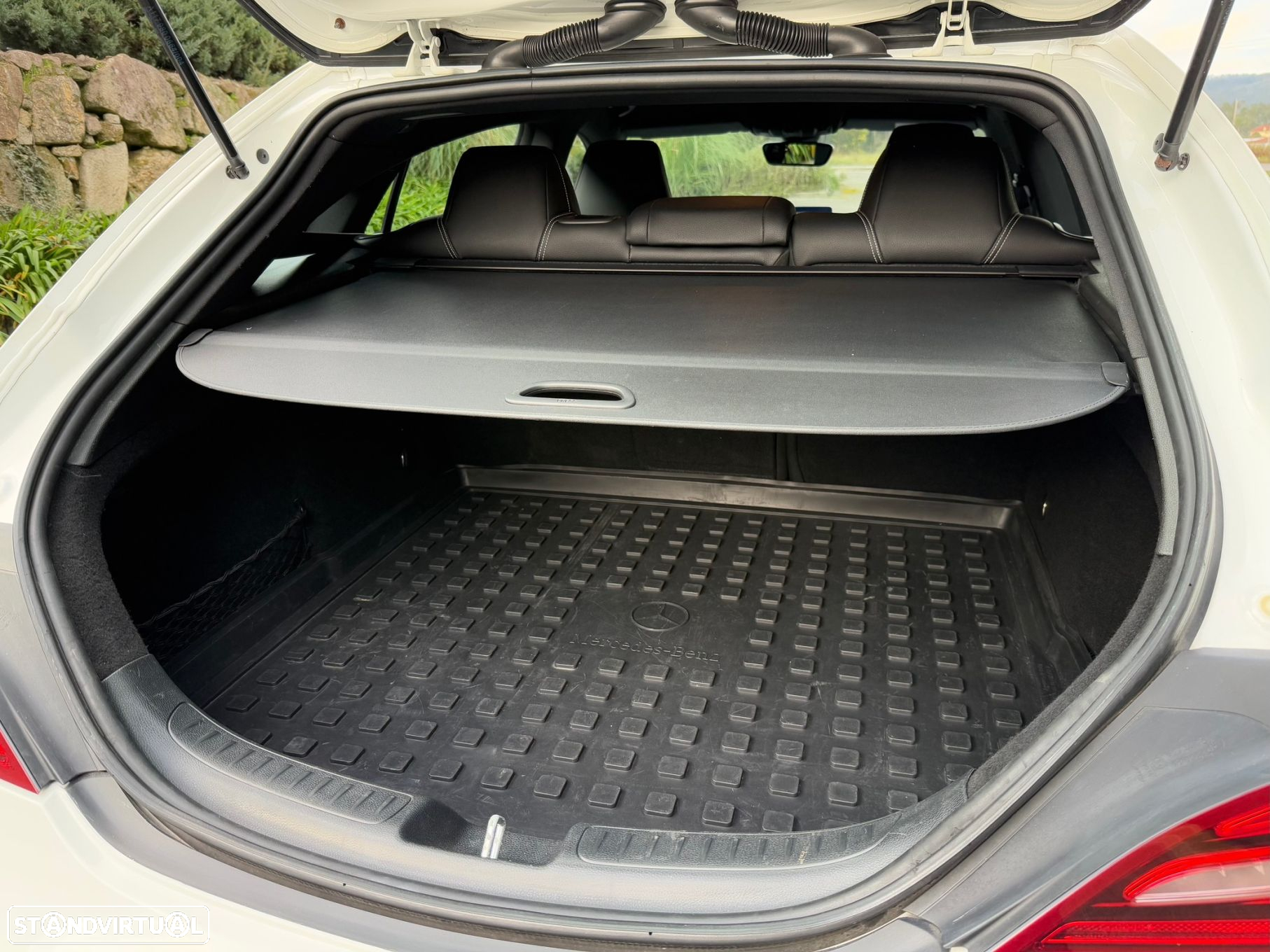 Mercedes-Benz CLA 180 Shooting Brake 7G-DCT AMG Line - 22