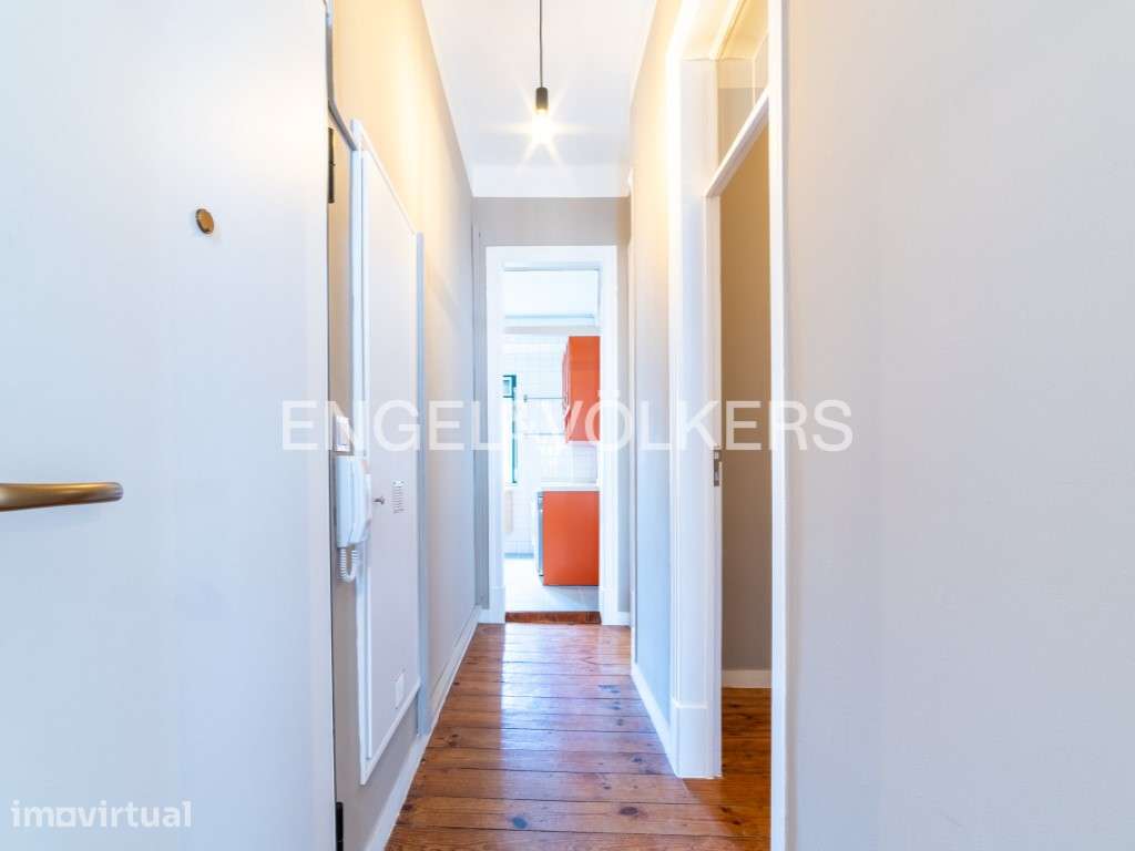 Charmoso apartamento T3+1 em Campolide - Grande imagem: 4/31