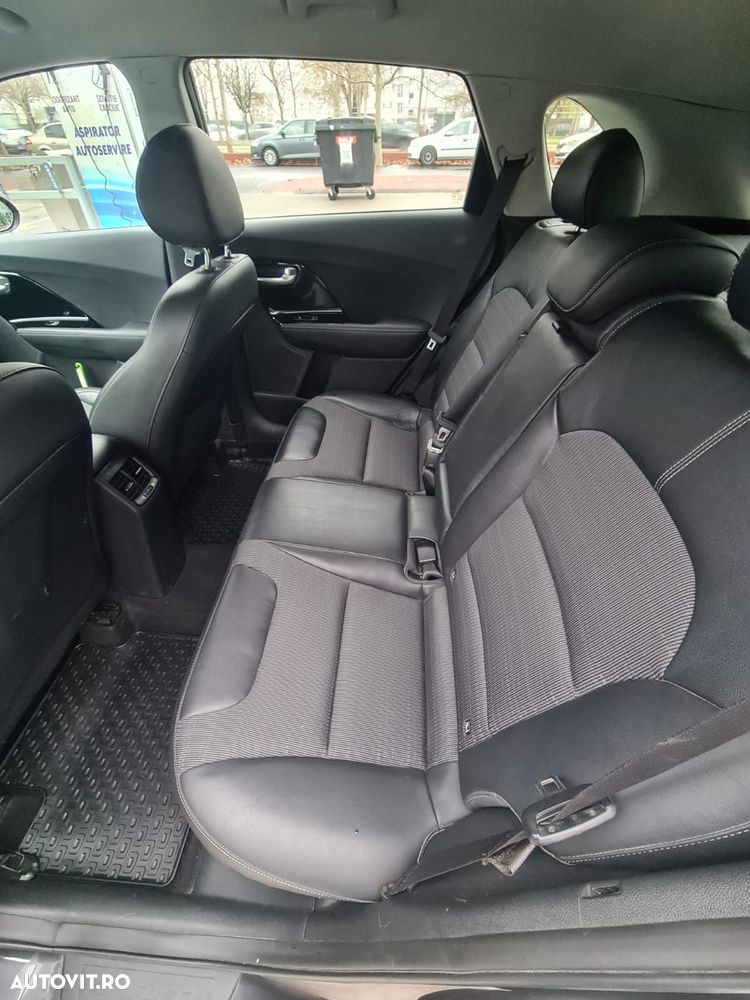 Kia Niro 1.6 GDI 6DCT PHEV Comfort - 9