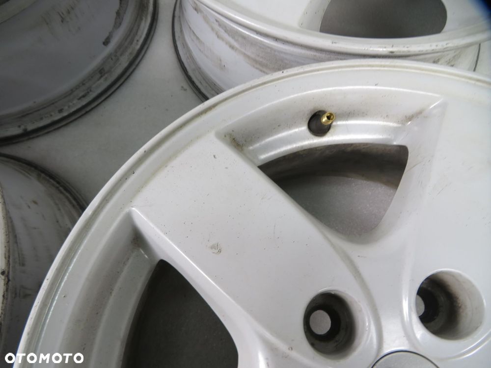 Alufelgi Dodge Caravan Chrysler Voyager 16" 6.5J 5x114.3  ET40 - 7