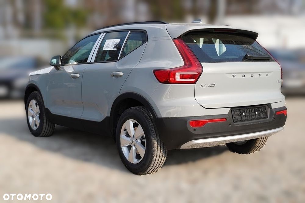 Volvo XC 40 B3 Essential - 6