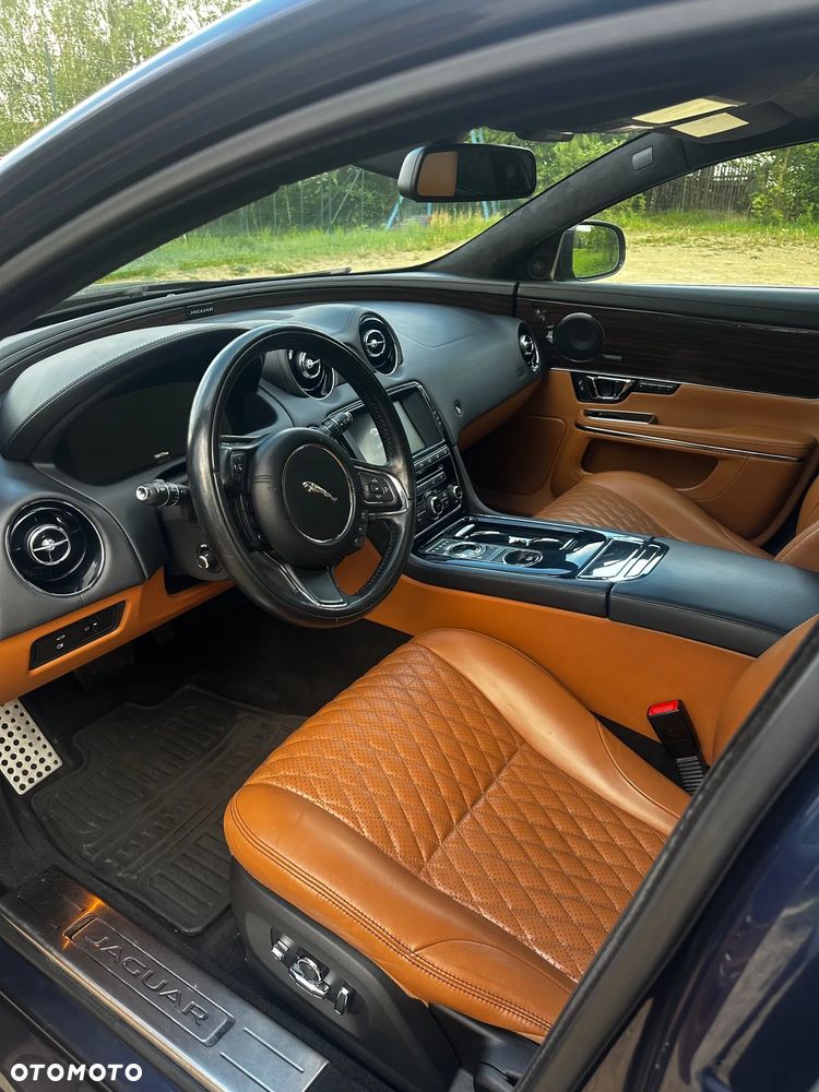 Jaguar XJ 3.0 T AWD Premium Luxury - 5