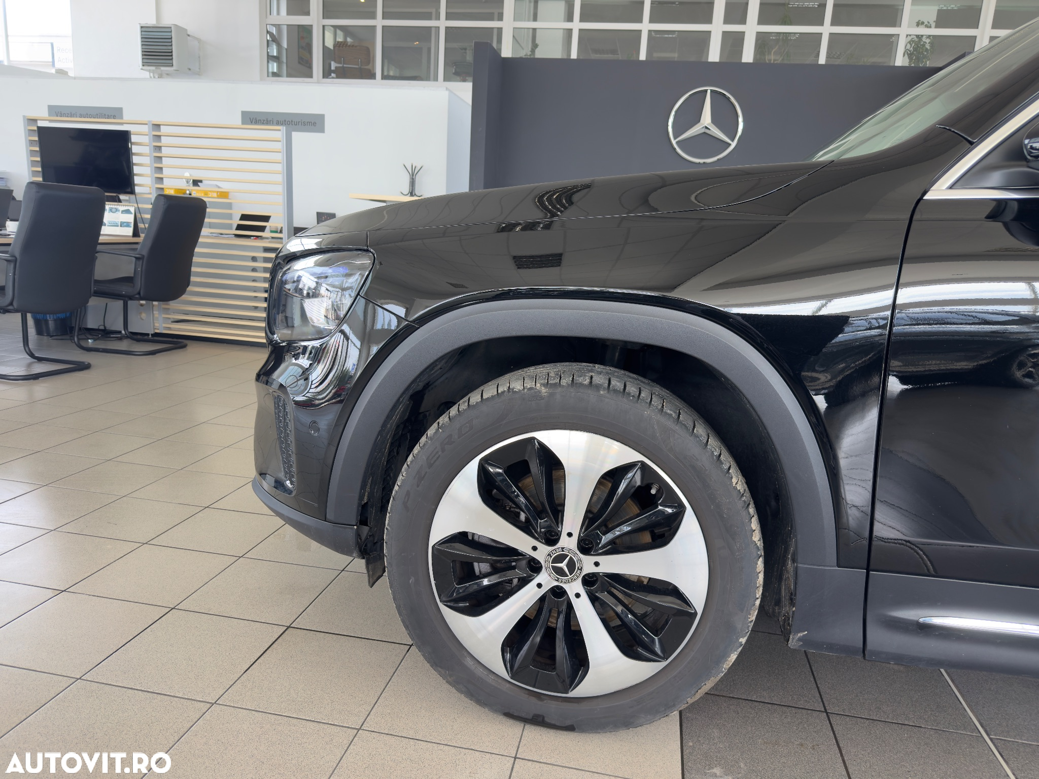 Mercedes-Benz GLB 250 4Matic 8G-DCT Progressive Advanced - 3