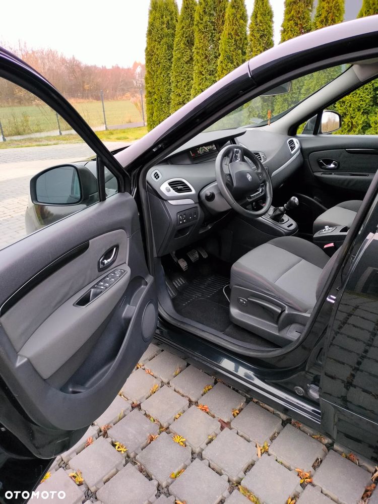 Renault Scenic ENERGY TCe 115 Bose Edition - 8