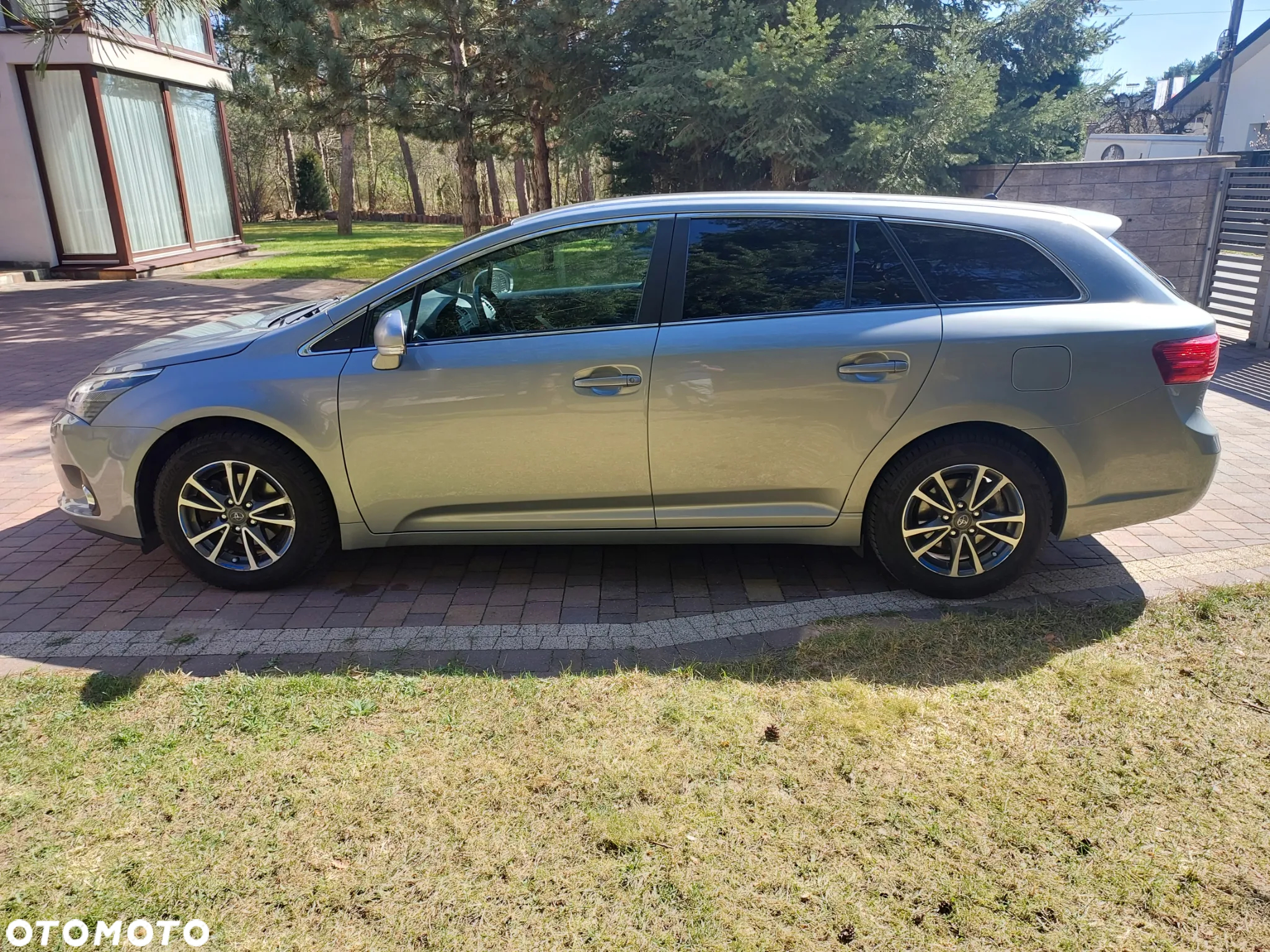 Toyota Avensis 1.8 Business Edition - 9