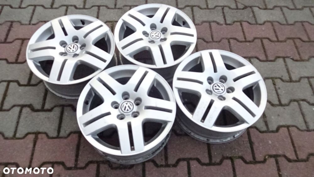 Felgi aluminiowe 15 VW Volkswagen 1J0601025Q ET38 alufelgi