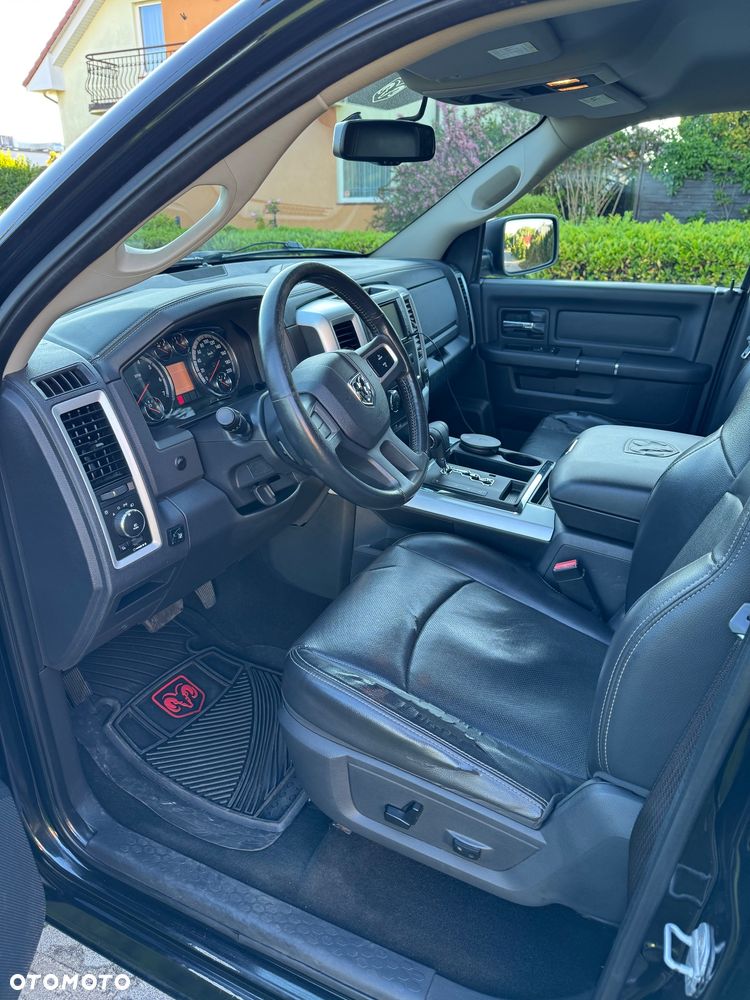 Dodge RAM 5.7 4x4 - 30