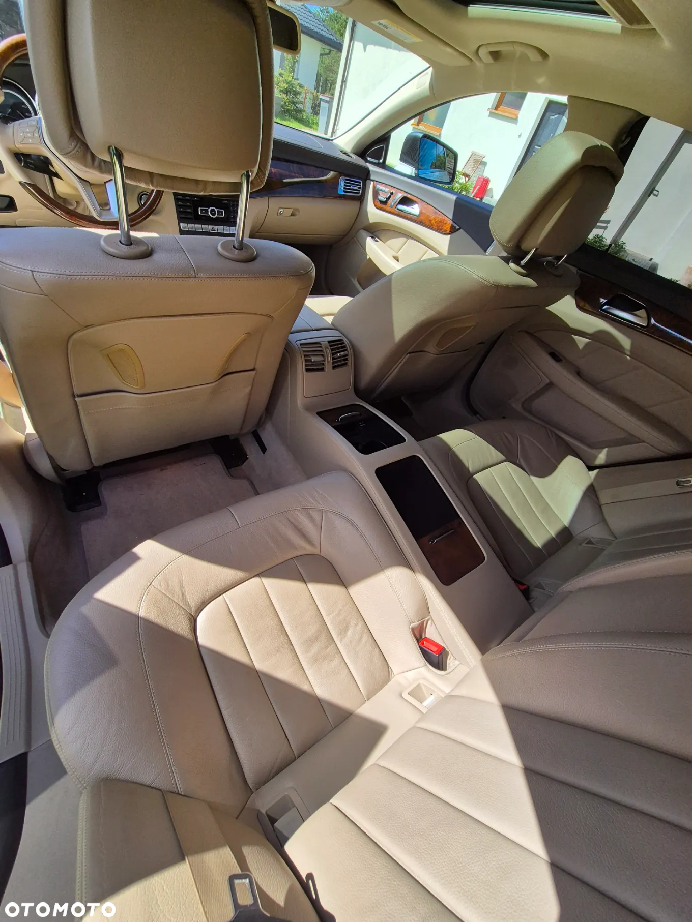 Mercedes-Benz CLS - 12