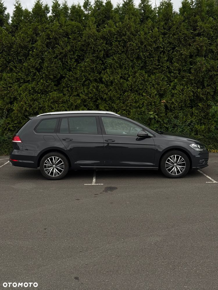 Volkswagen Golf - 8